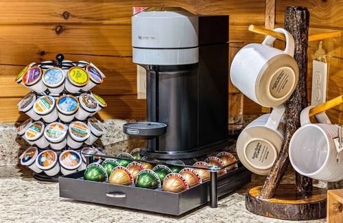 Whittier Cabin | Mountain View Cabin | Hot Tub & Coffee Bar