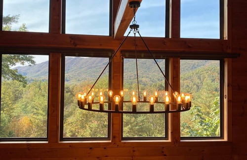 Butler Cabin | Mountain view cabin with access to a private dock on Watauga Lake