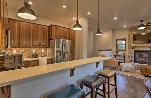 Old Town House | Mountain View Retreat, Walk to Winter Park Gondola