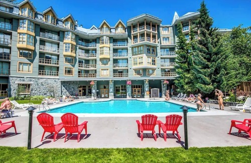 Village North Apartment | Mountain View Studio in Whistler Village - Unit 430