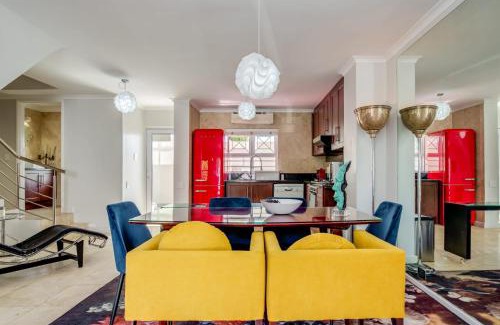 Cape Town City Centre Apartment | Mountain View Townhouse in De Waterkant 209 DWP