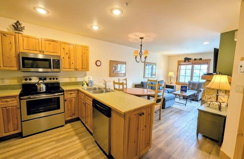 River Run Condo | Mountain Views, Walk to Gondola, Dining
