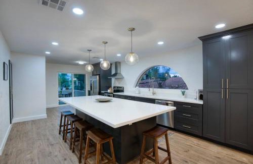 Fountain Hills House | Mountain Vista - 5BR Home with Mountain Views