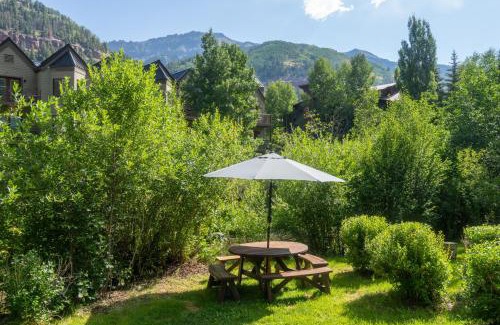 Telluride Hotel | Mountainside Inn 412 by Alpine Lodging Telluride