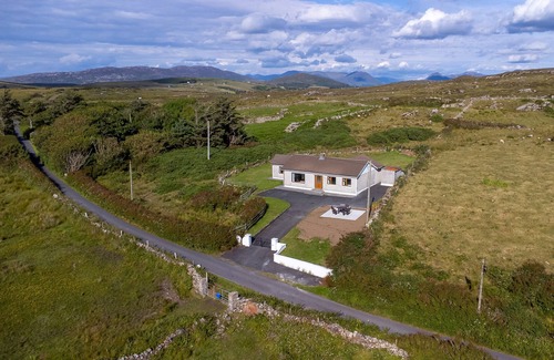 Connemara House | Mourneen Cottage with stunning views