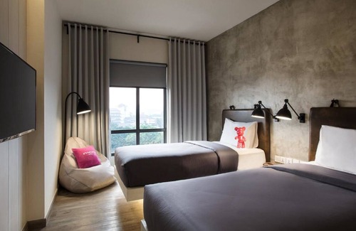 Bandung Hotel | Moxy Bandung