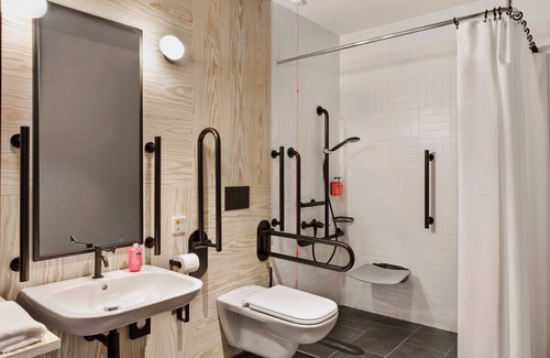 Kaunas Hotel | Moxy Kaunas Center