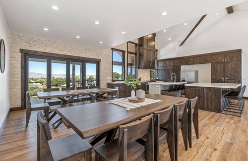 St. Charles Cabin | Mtn Shadow Lodge South with Indoor Sports Court (Sleeps 36) by Bear Lake Luxury