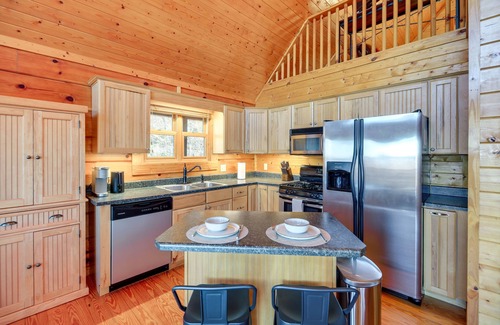 Sparta Cabin | Mtn-View Blue Ridge Cabin on Over 2 Acres!
