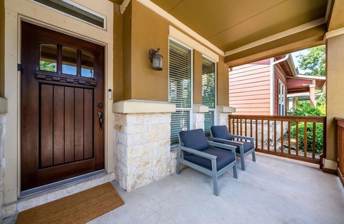 Mueller House | @ Mueller! Charming One-Story 3/3 Home Central Austin