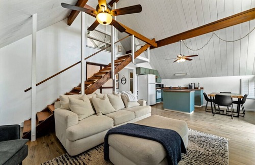North Fork Cabin | Muir Cabin at Noma Resorts