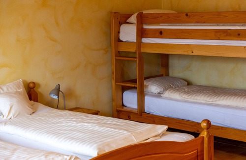 Soltau Apartment | Multi-bed room for 4 guests with 30m² in Soltau (190211)