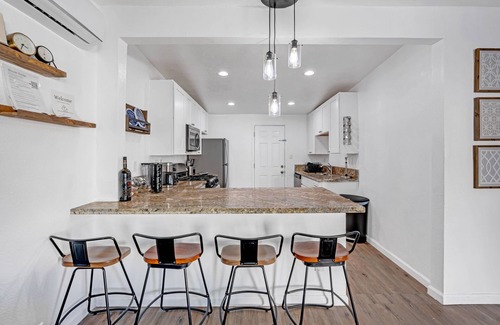 Corridor House | Multi Family Houses in Central San Diego