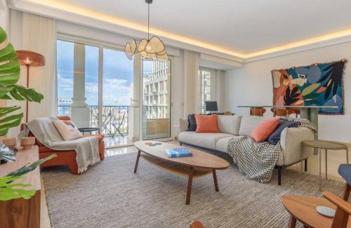 Gemmayzeh Apartment | Mundo - Exquisite 2-BR W Balcony at Saifi Village