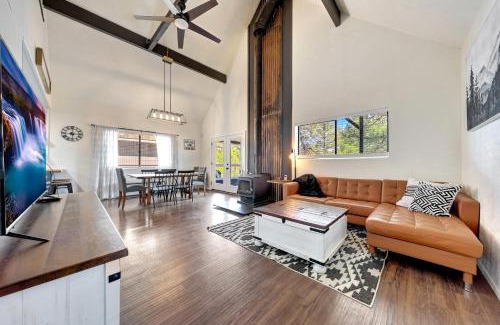 Munds Park House | Munds Bella Vita Luxury cabin nestled in pines