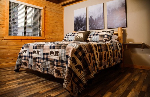 Munds Park Ski Chalet | Munds Park Mountain Retreat Chalet/Cabin