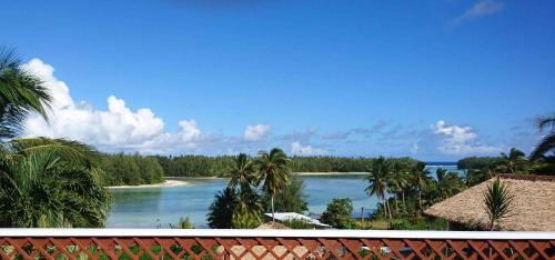 Ngatangiia House | Muri Motu Outlook