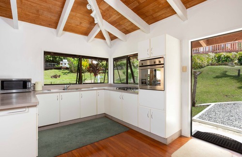 Ngatangiia House | Muri Motu Outlook