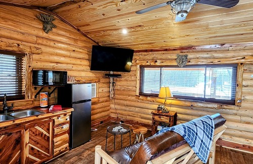 Mid America Cabin | Music Mountain Retreat Cabin B