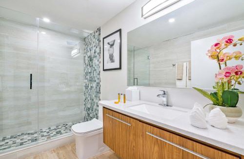 Coconut Grove Hotel | MVR Relax in Suite with Biscayne Bay Sunsets