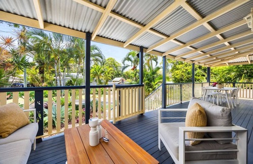 Brisbane Waterfront House | My Island Home at Coochie