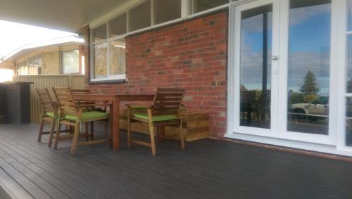 Port Lincoln House | My Port Lincoln Place