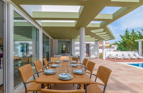 Son Blanc Villa | My Rental Homes | Villa Pinky with infinity pool and terrace