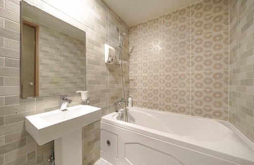 Myonmok-tong Hotel | Myeonmok Ritz