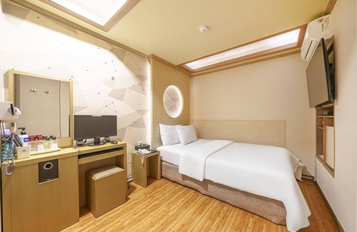 Myonmok-tong Hotel | Myeonmok Ritz