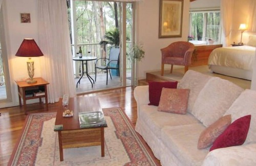 Healesville Cottage | Myers Creek Cascades Luxury Cottages