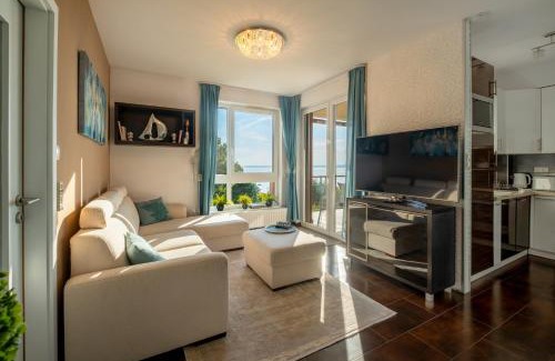 Siofok Aranypart Apartment | MyFlat Full Panorama Apartment