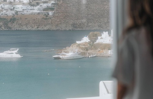 Platis Gialos Villa | myMykonos II beachfront villa