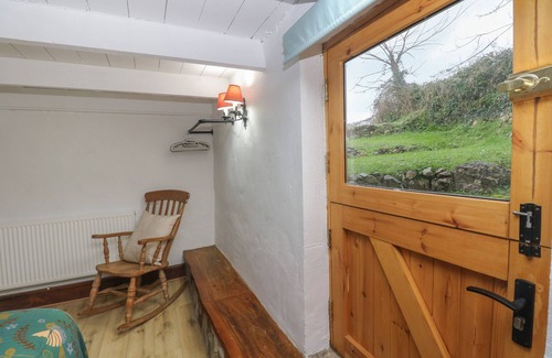 Hayle Cottage | MYRTLE COTTAGE, pet friendly, character holiday cottage in Hayle