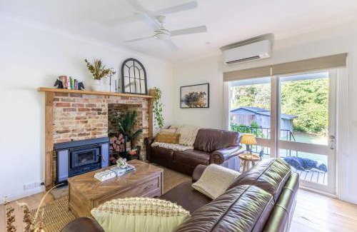 Myrtleford House | Myrtle Creek Cottage