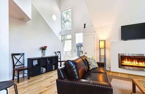 Sequim House | Mystic Grove Peaceful Retreat in the Woods