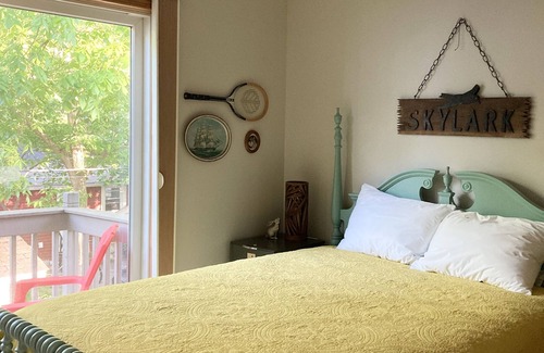 Lakeside House | Mystic Treefort- A Spacious Home inside the gates of Lakeside Ohio