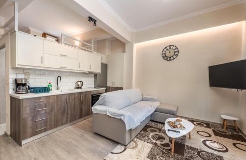 Lesvos Apartment | Mytilene Central Home 4