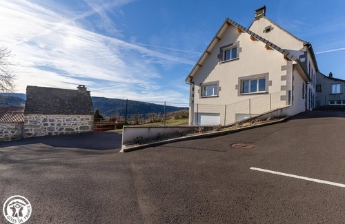 Murat-le-Quaire House | N°2 - MURAT LE QUAIRE