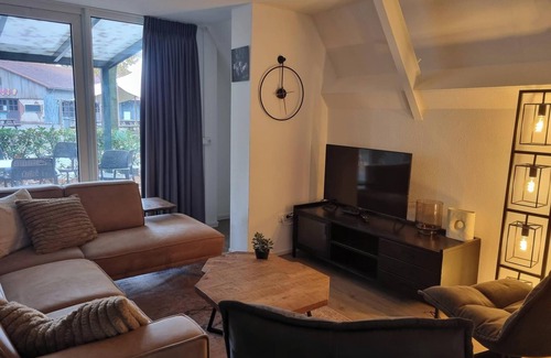 Susteren House | n/a