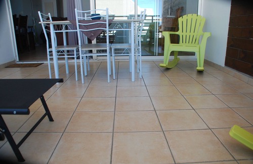 Centre-Ville Apartment | N °: 416171156H Furnished Holiday Rentals in Saint Pierre
