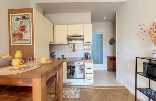Gambetta Apartment | N&J - PANTAI - Central - Close sea - Balcony