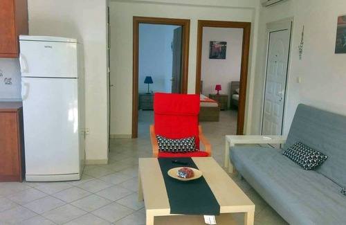 Nea Skioni Apartment | N. Skioni Roses apartment with balcony