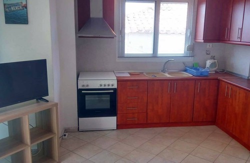 Nea Skioni Apartment | N. Skioni Roses apartment with balcony