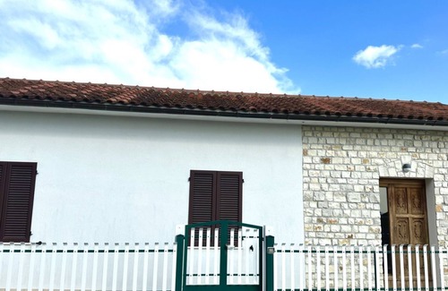 Villaggio Taunus Apartment | N192 - Numana, new villa with porch