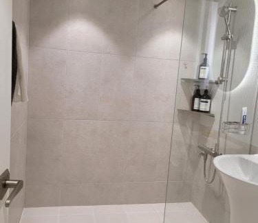 Saha Apartment | Nakgae Station 5 minutes away 68 pyeong