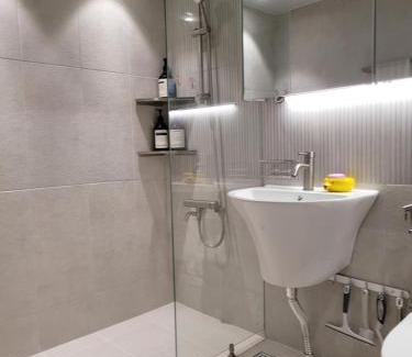 Saha Apartment | Nakgae Station 5 minutes away 68 pyeong