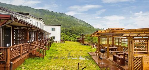 Namhae House | Namhae Uyeongwa Inyeon Pension Uyeon