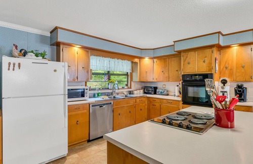 Jasper House | Nana's Lakehouse: 3 BR, 3 BA House in Jasper, Sleeps 10