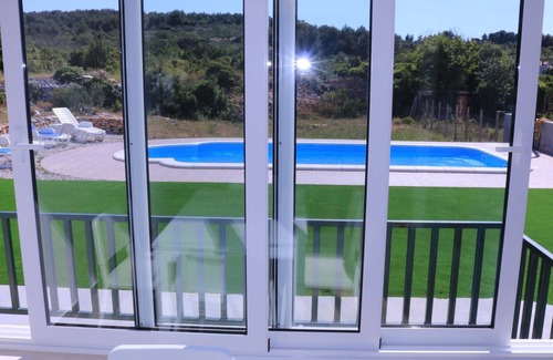 Mirce House | Nane Garden house with heated pool