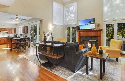 Naperville House | Naperville Rental - Harmony Ct